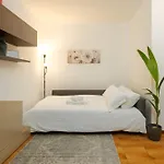 Zona Burlo - Con Terrazzo, Wi-fi Gratuito, Primo Piano Con Ascensore Διαμέρισμα