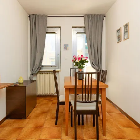 Sweet Dreams Con Terrazzo E Ascensore Apartament Triest